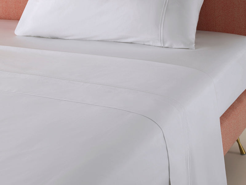 Savoir percale flat sheet with white cording