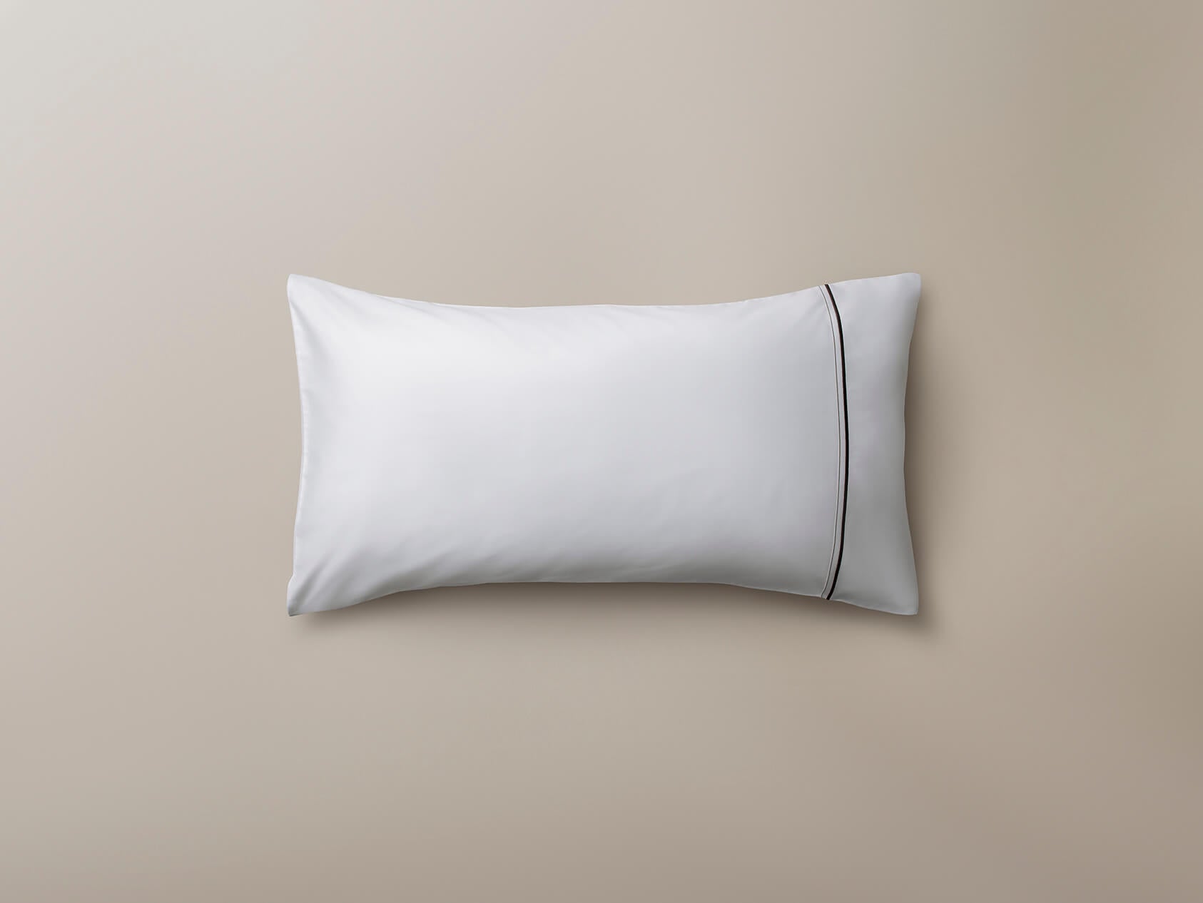 Cambridge pillowcase with grey cording