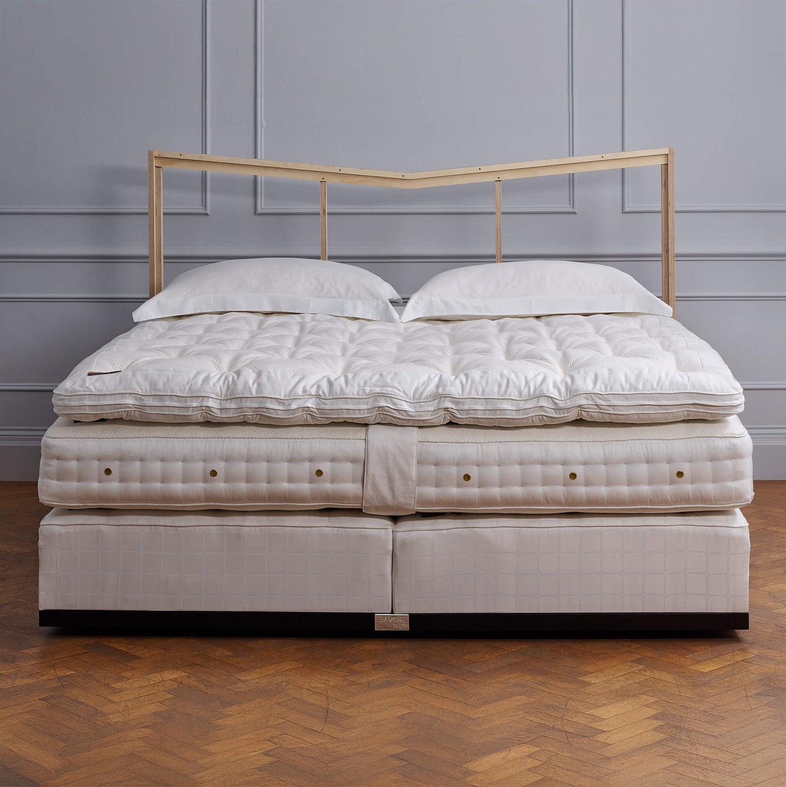 Savoir bed set no1 with the mattress, the topper and the base.