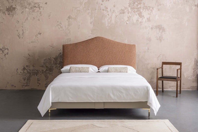 Savoir Percale 500 Cambridge Bed Linen Set Lifestyle Image