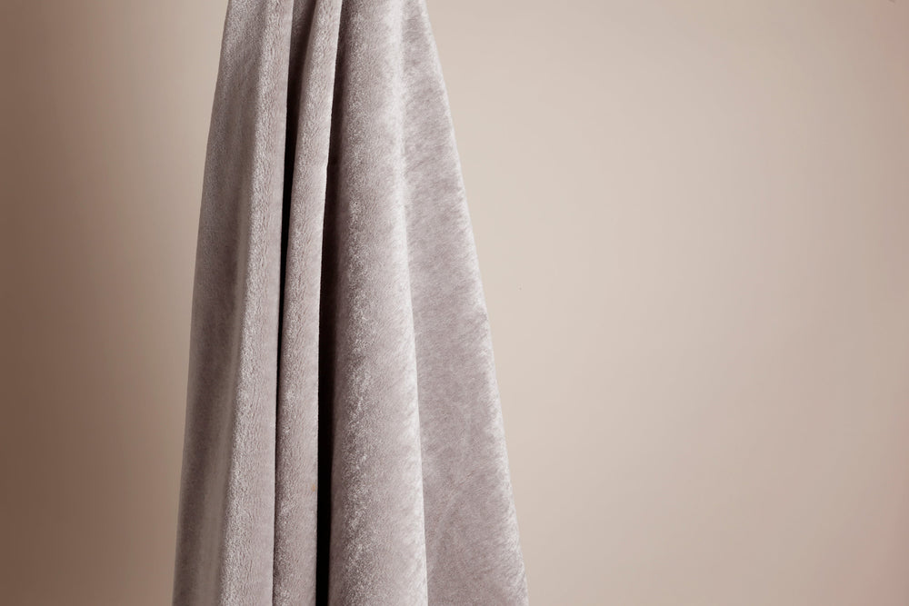 Close-up of the Teddy Mohair fabric in light grey